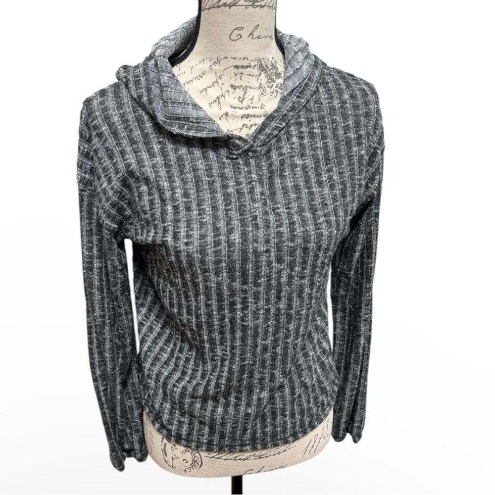 🦅 AEO Hooded Long Sleeve Striped Top, Lightweight Pullover Charcoal Gray - Picture 1 of 6